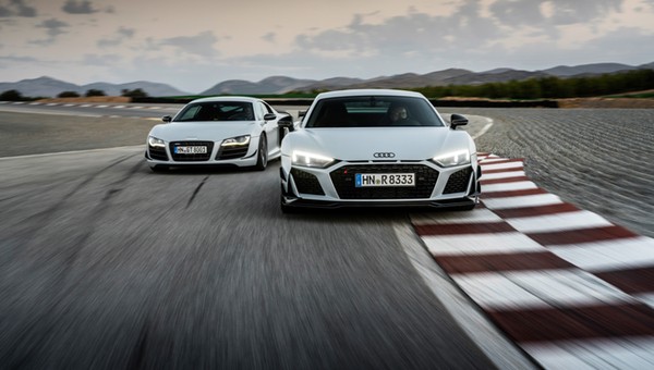 Topowa moc na pożegnanie V10 - Audi prezentuje potężne coupé R8 z napędem na tył