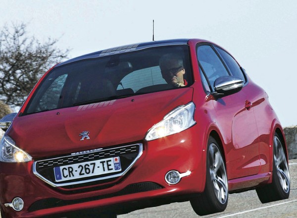 Jak jeździ Peugeot 208 GTI?