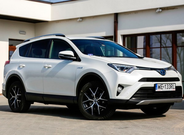 Te SUV-y zużywają najmniej paliwa. Najnowsze dane Consumer Reports