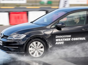 Bridgestone: całoroczna opona Weather Control A005