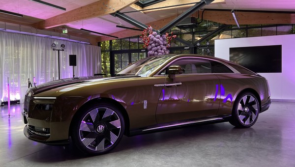 Rolls-Royce wprowadza specjalne zasady. Szef marki stawia na swoim