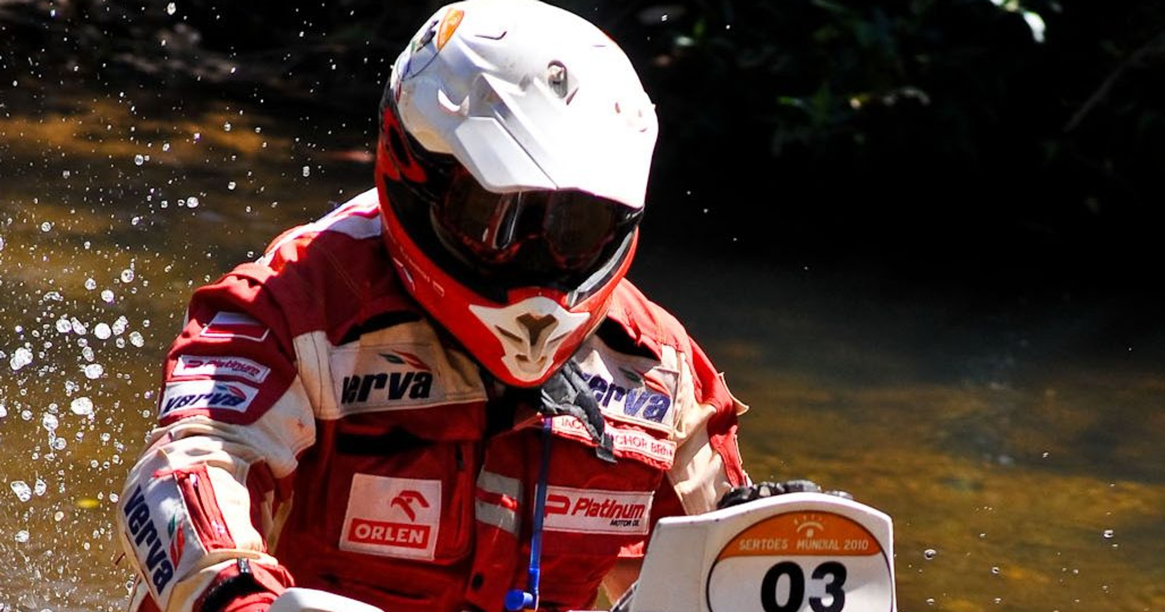 Rally Dos Sertoes 2010: Sonik wciąż liderem, Przygoński miał spotkanie ze strusiem (7. etap)