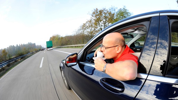 Autonomiczne auta kontra Janusze kierownicy – czy będzie bezpieczniej?