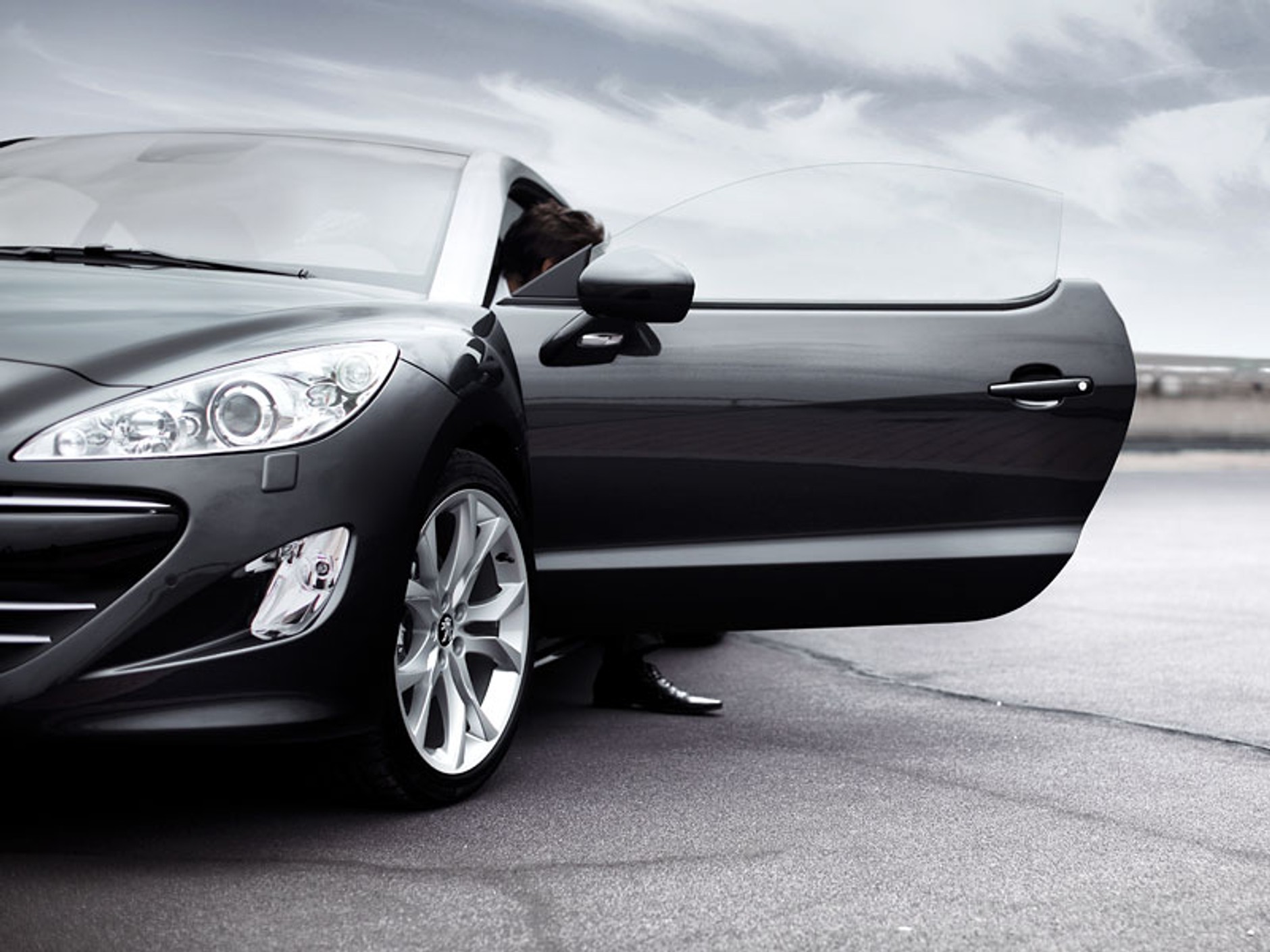 Frankfurt 2009: Peugeot 308 RCZ - esencja emocji w pełnej okazałości