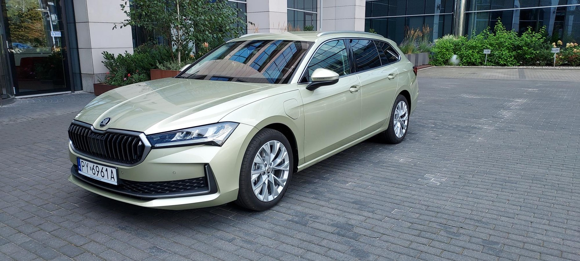 Skoda Superb Combi 1,5 TSI iV