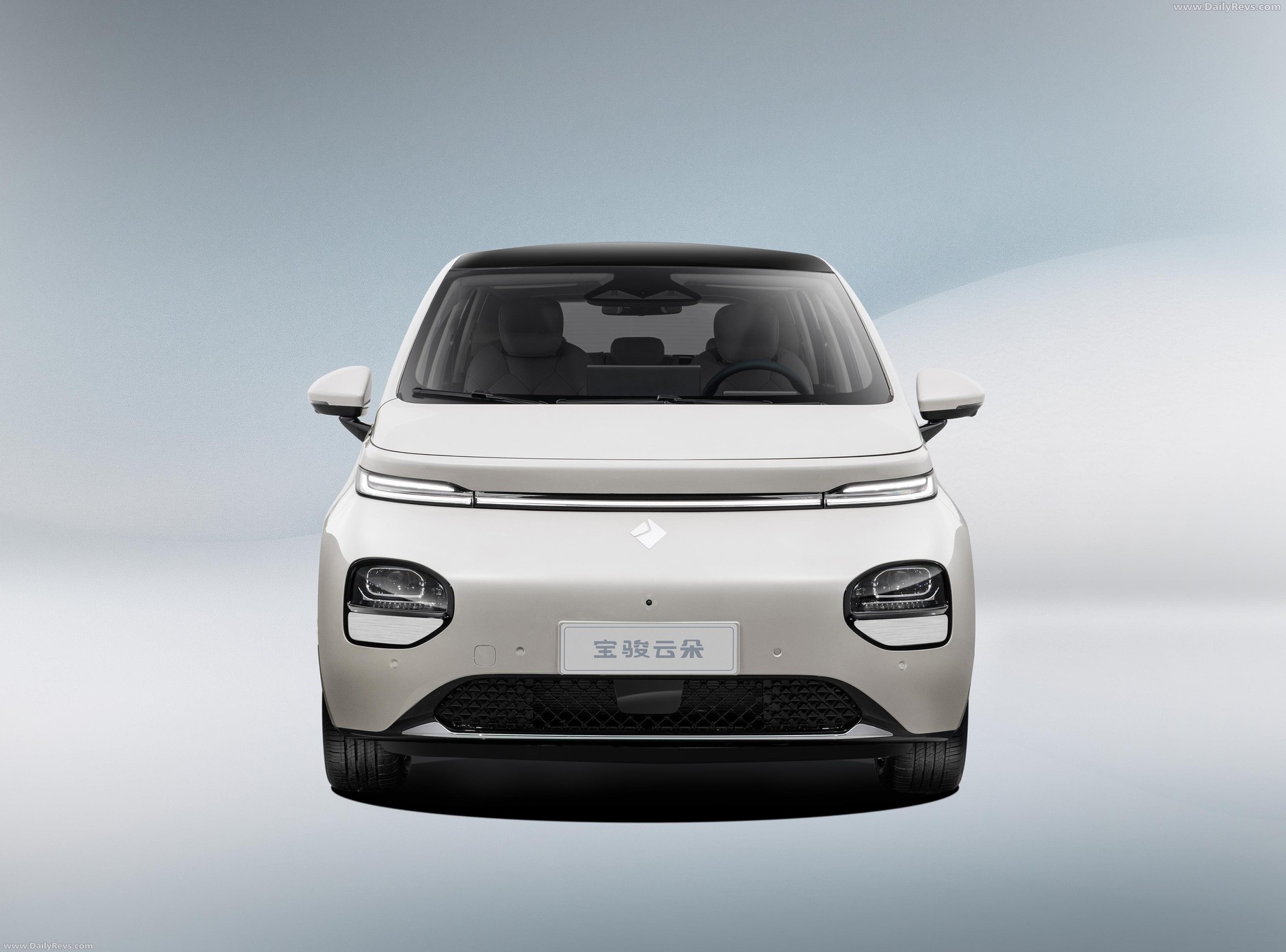 Baojun Cloud (EQ100)