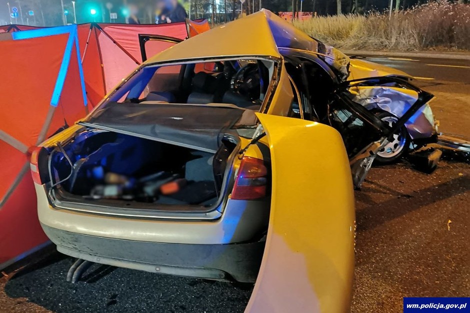 Na liczniku miał 190 km na godz. Po tragicznym wypadku schował się w lesie i nic nie pamięta