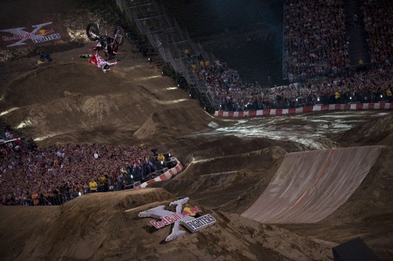 Red Bull X-Fighters: wielkie pożegnanie Stadionu X-lecia (relacja)