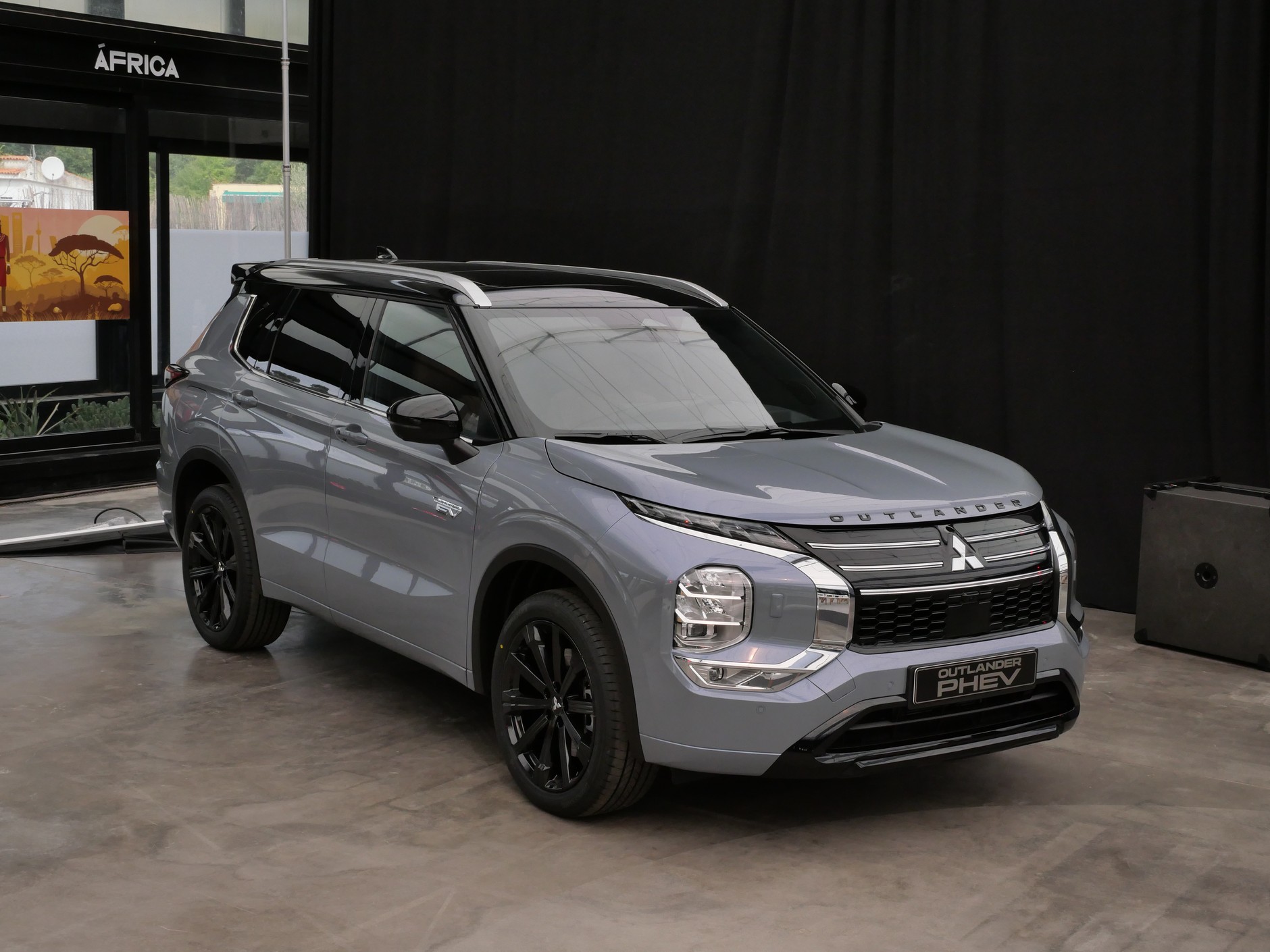 Mitsubishi Outlander PHEV