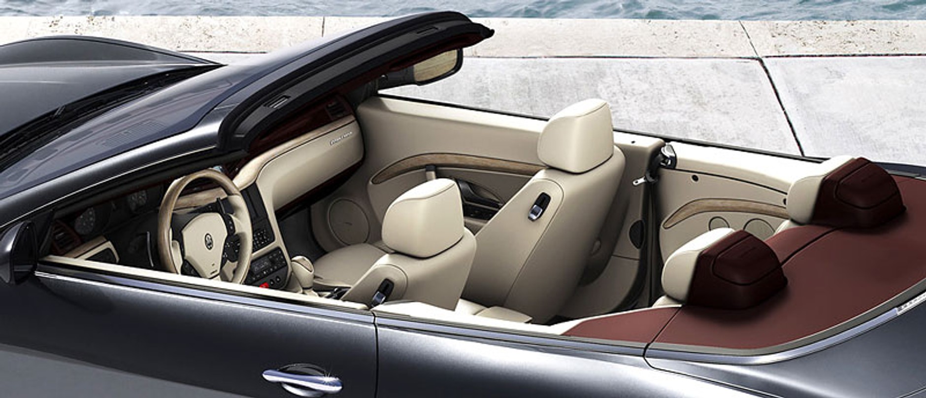 IAA Frankfurt 2009: Maserati GranCabrio czyli GranTurismo bez dachu