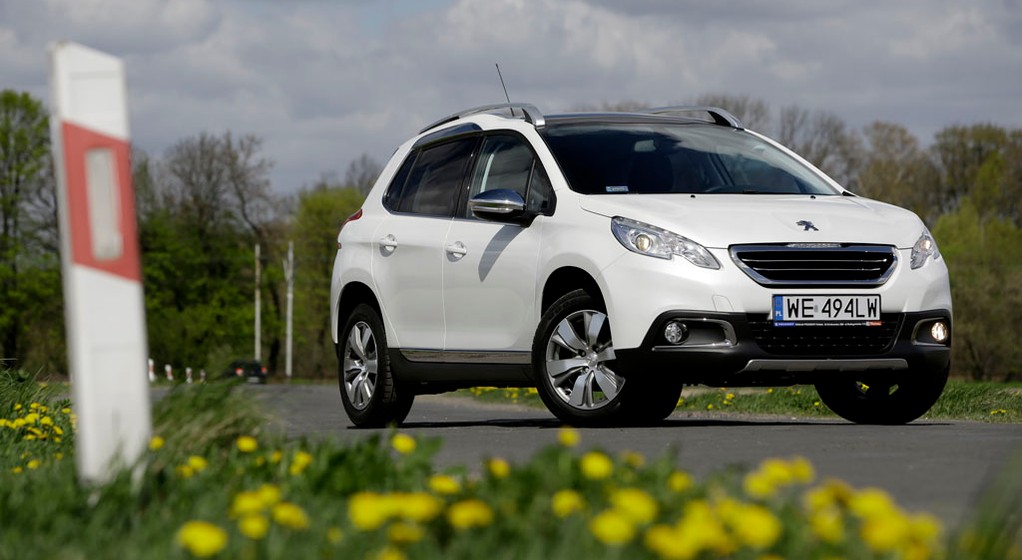 Peugeot 2008 1.2 Pure Tech- trzy cylindry z automatem