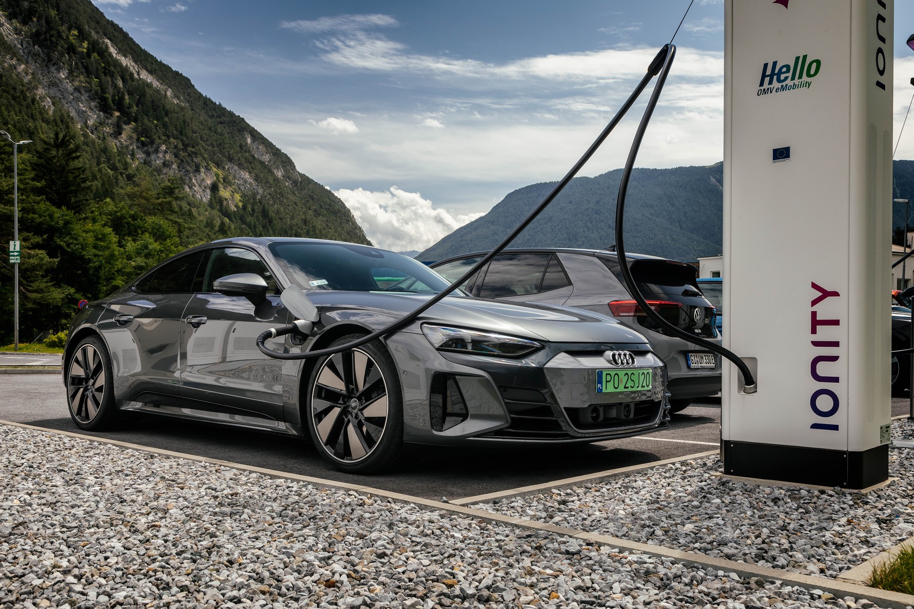 Elektromobilność Alpy Audi e-Tron S Audi e-Tron GT Porsche Taycan