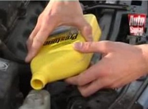 Auto Świat TV - Co robić gdy przegrzewa się silnik?