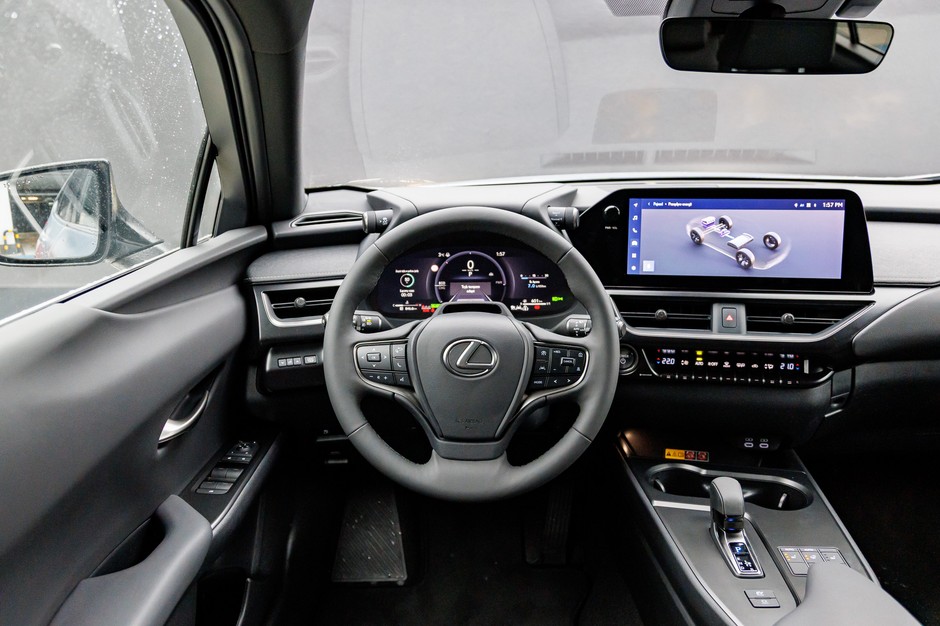 2024 Lexus UX300h