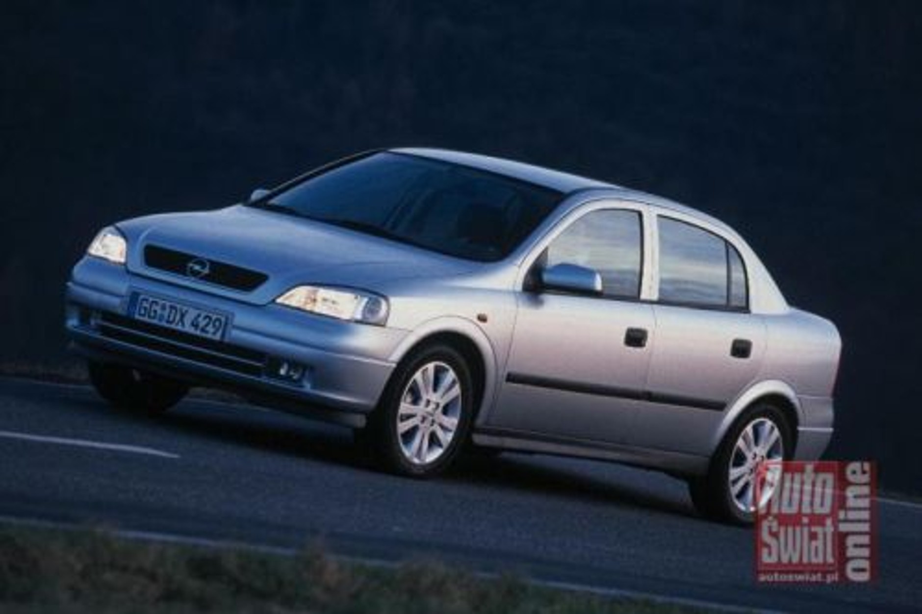 Audi A3, Ford Focus, Mercedes A, Opel Astra, Renault Megane, VW Golf - 600 koni mocy