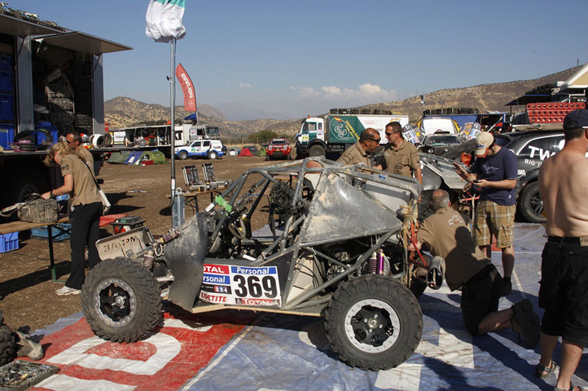 Rajd Dakar 2010: Przygoński już 8, Sonik broni honoru (12. etap na żywo, wyniki, foto)