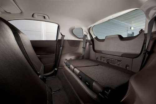 Toyota IQ - Sprytniejsza niż Smart