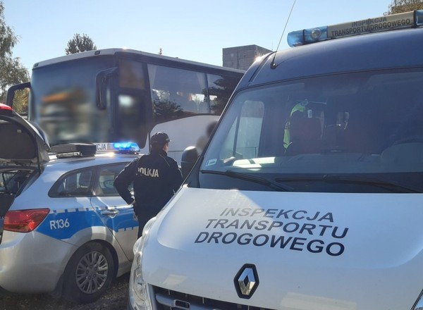 Pijany kierowca chciał wieźć wycieczkę szkolną. Interweniowała ITD