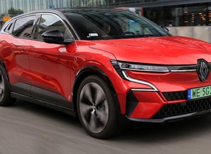 Renault Megane E-Tech to taki miejski, elektryczny hot-hatch