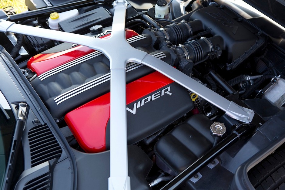 SRT Viper: amerykański drapieżnik