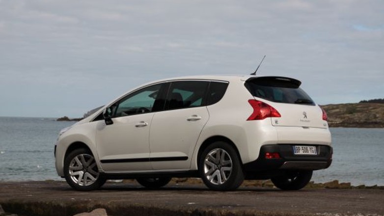 Peugeot 3008 HYbrid4