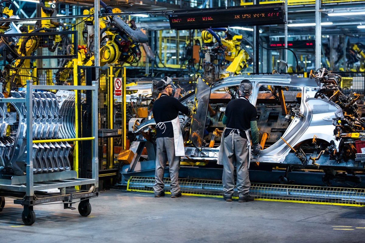 Produkcja Nissana Leafa w fabryce w Sunderland