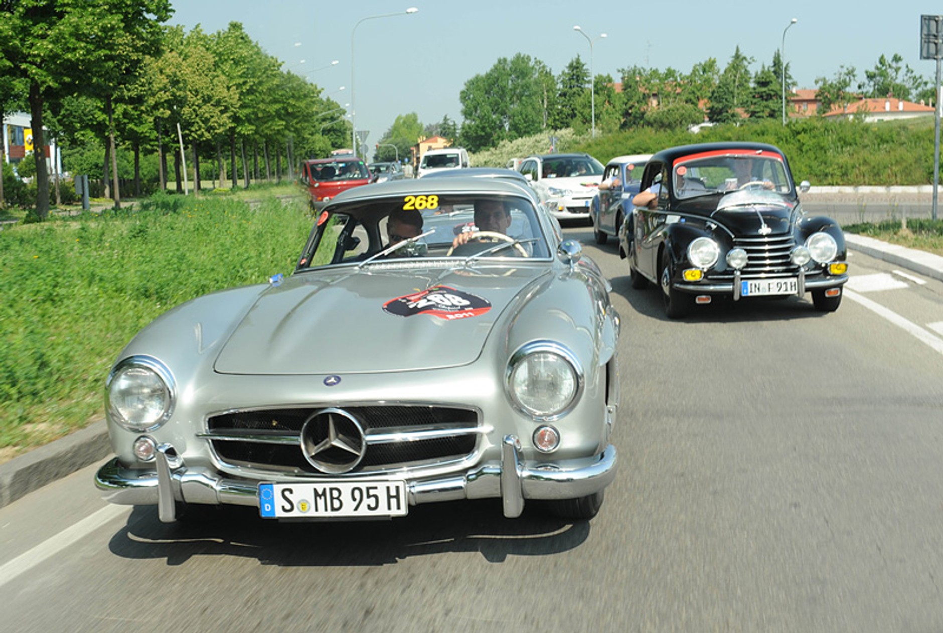 Zobacz zdjęcia z Mille Miglia 2011
