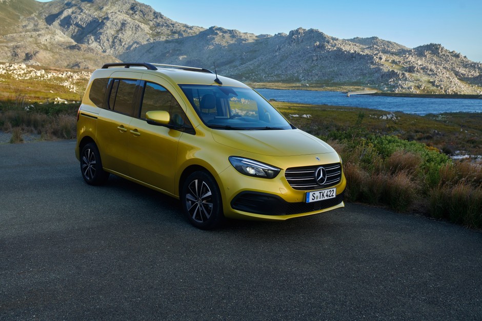 Mercedes T 2022