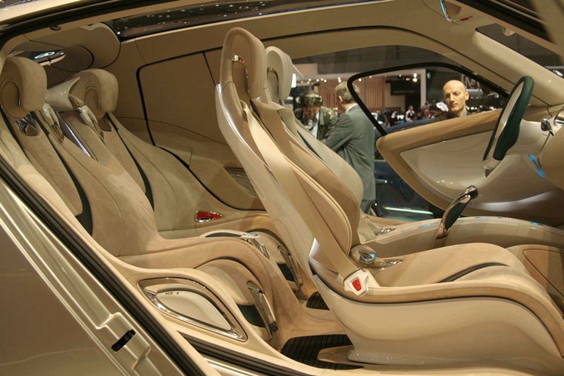 Genewa 2007: kolejne samochody w fotogalerii