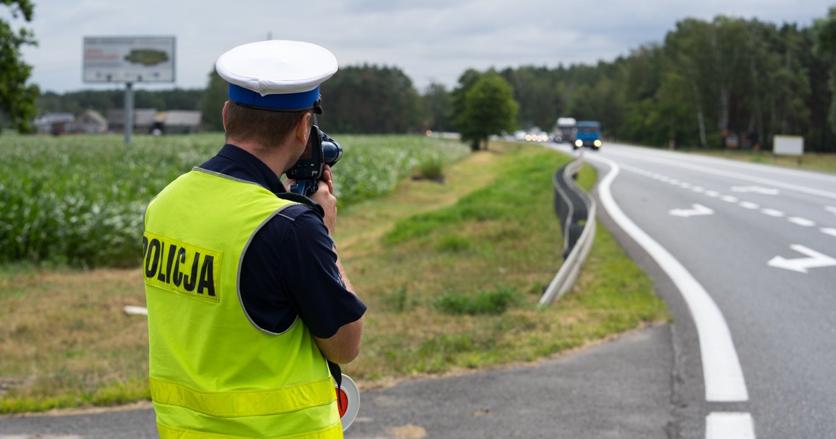 Kierowca Lexusa przekroczył prędkość o 15 km/h. Teraz grozi mu do 5 lat więzienia