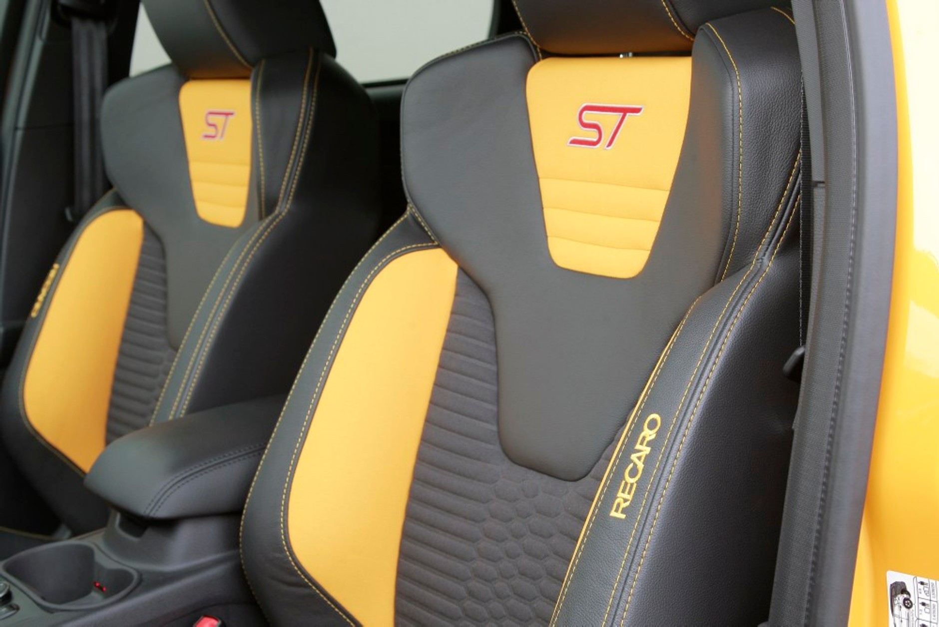 Ford Focus ST, fotele Recaro