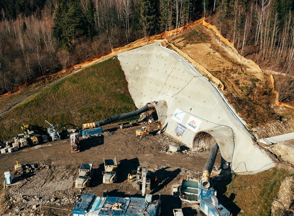 Pierwszy tunel na drodze S1 wydrążony. Wiemy, kiedy gotowy będzie cały odcinek [WIDEO]
