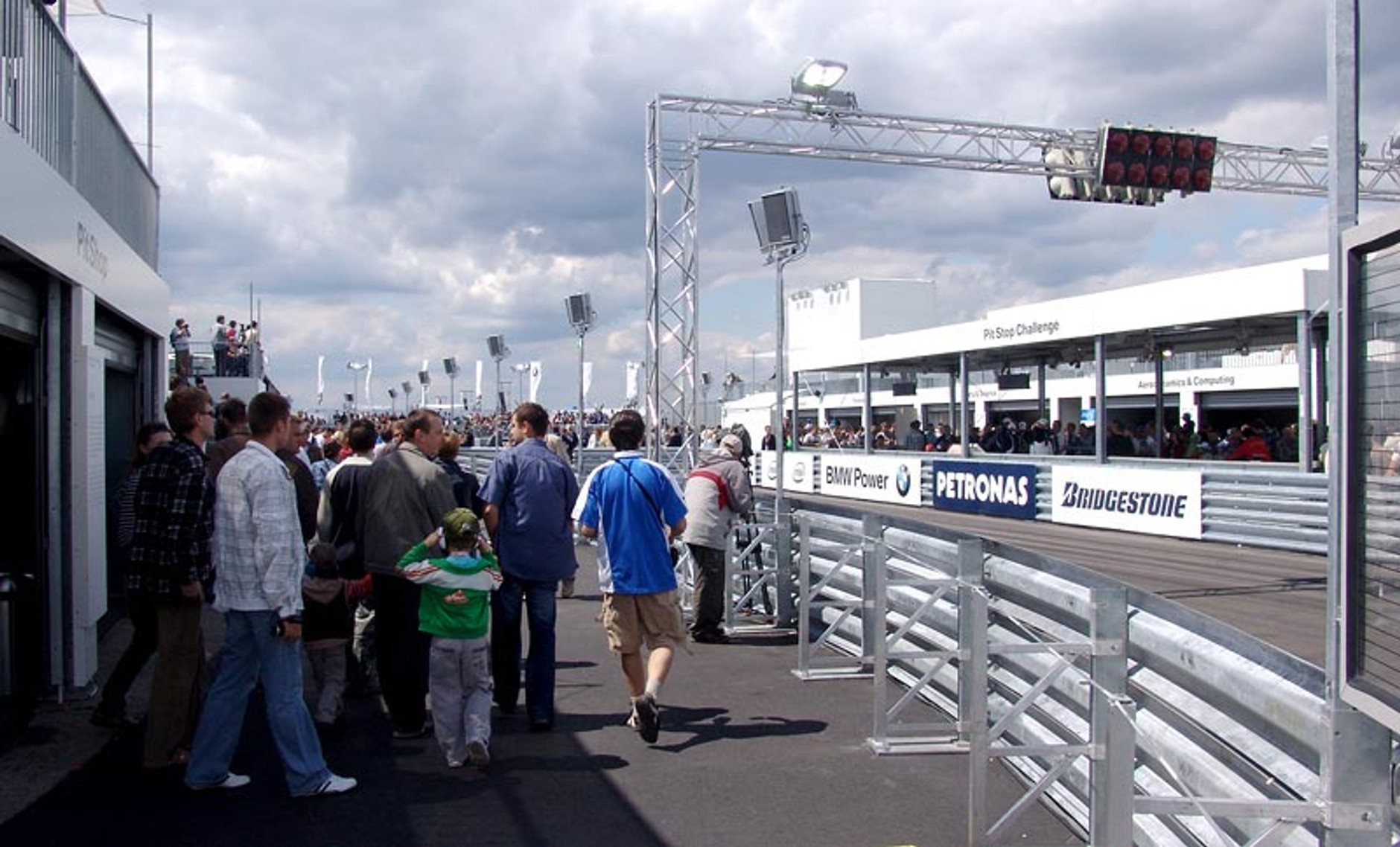 BMW Sauber F1 Pit Lane Park: Kubica - na największy sukces jeszcze czekam!