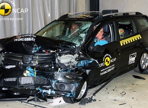 Testy zderzeniowe Euro NCAP - Najlepiej Discovery Sport, najgorzej Logan MCV