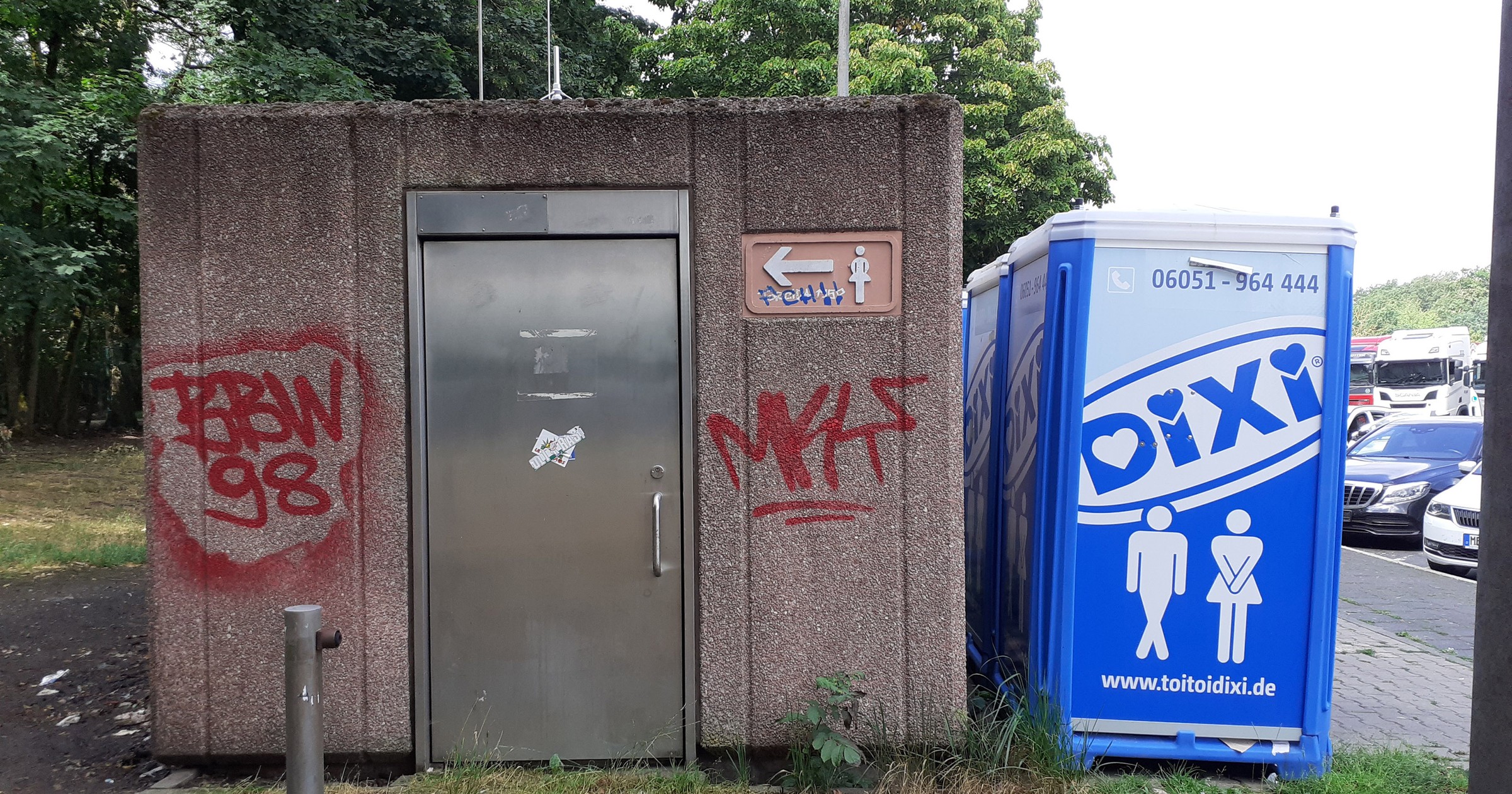 Budynek MOP-u w Niemczech podczas testów ADAC
