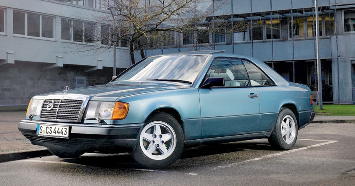 Mercedes 300 CE - skromne coupe