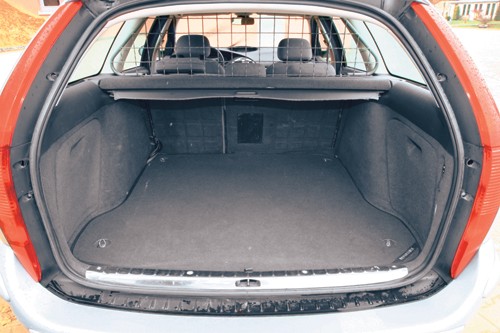 Citroën C5 - Krawężników się nie boi