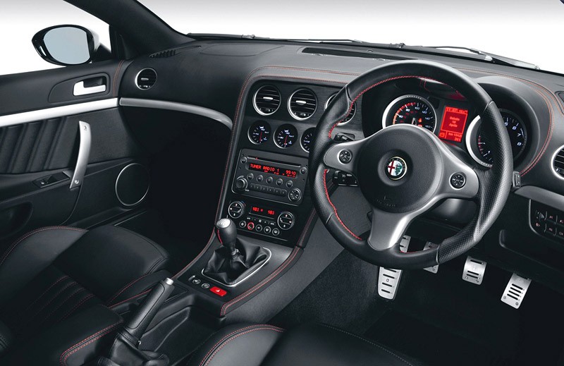 Alfa Romeo Brera S: brytyjski sposób na włoskie coupe