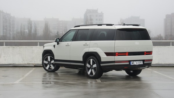 Hyundai Santa Fe Hybrid