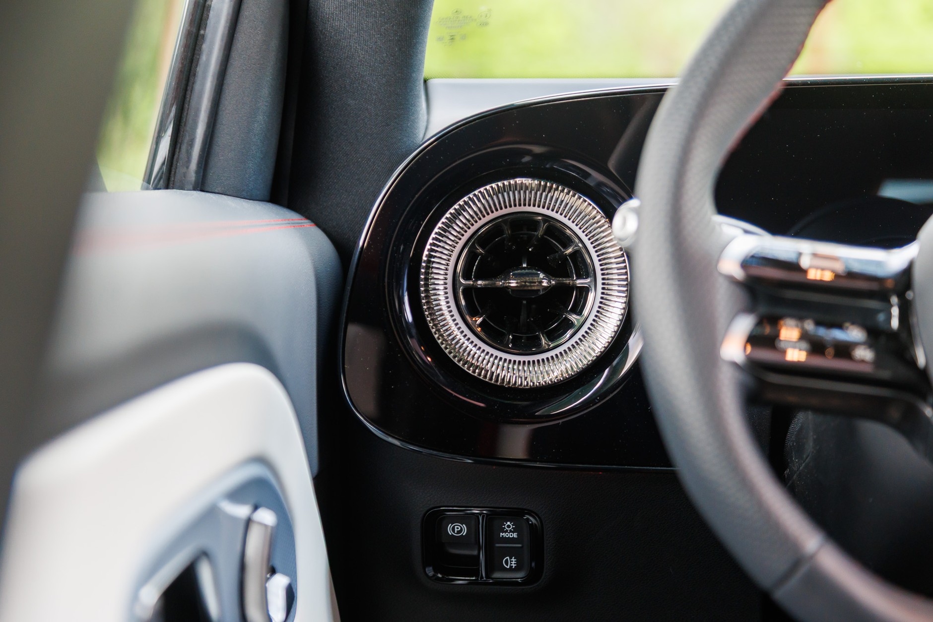 2026 Mercedes GLB 350 4MATIC EQ