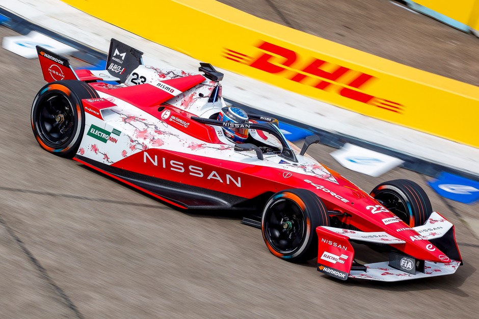 Oliver Rowland z Nissan Formula E Team zdobywa tytuł Mistrza Świata Formuły E podczas E-Prix w Berlinie