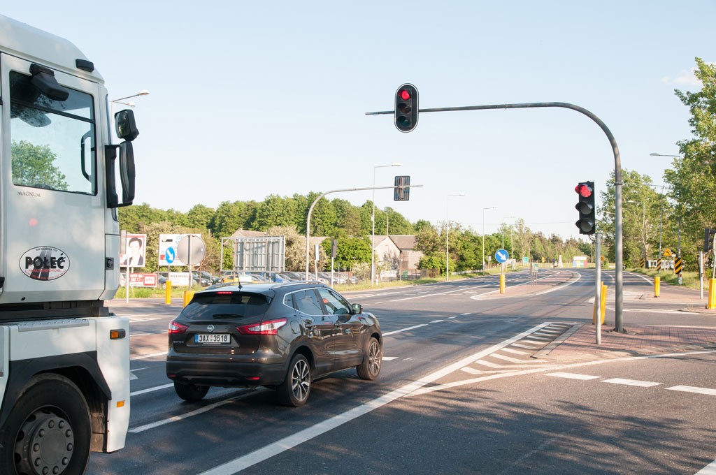 Sygnalizacja świetlna: ciągle jeszcze są takie miejsca na trasie, choć na szczęście to już coraz rzadszy widok.