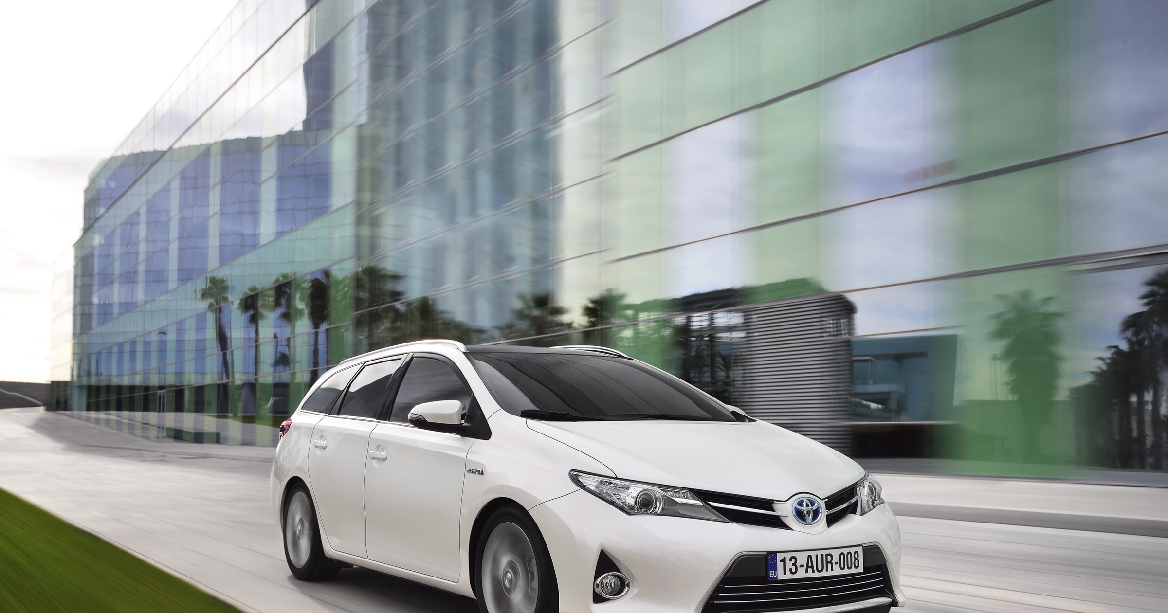 Genewa 2013: Toyota Auris kombi