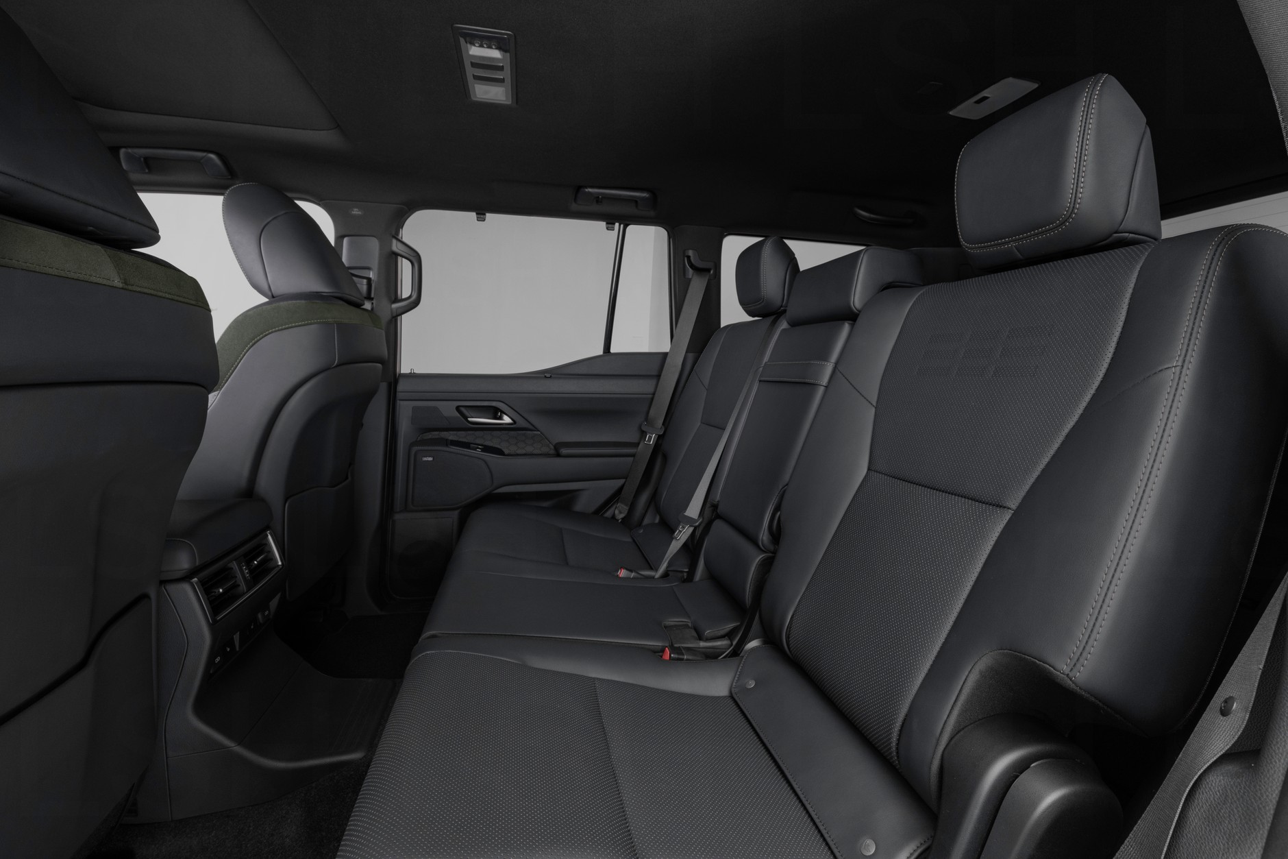 Lexus GX 2023