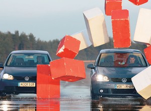 Hamowanie awaryjne. Czy wiesz, ile miejsca potrzebujesz, aby zatrzymać auto?
