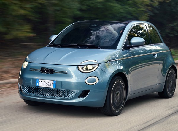 Włosi robią to jako pierwsi. Fiat 500 dostanie silnik spalinowy