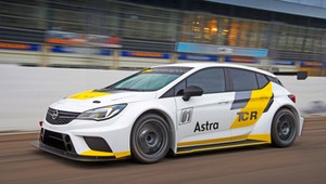 Opel Astra TCR - gotowy do premiery