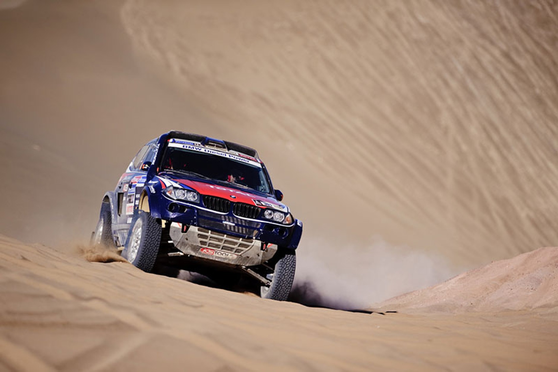 Rajd Dakar 2010: Przygoński goni najlepszych, pech Hołowczyca (9. etap na żywo, wyniki, foto)