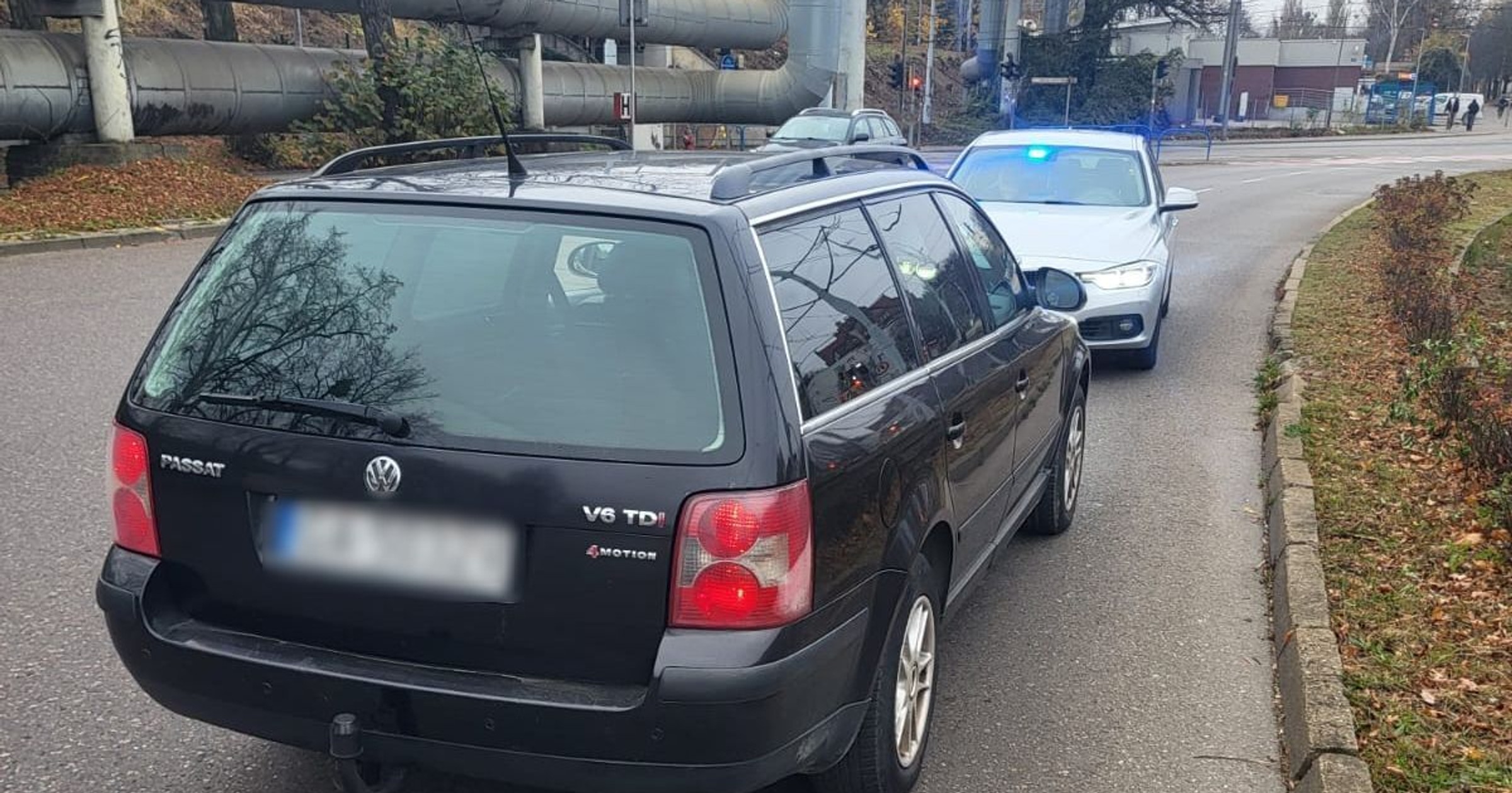 Kierowca Passata zignorował w Gdańsku znak B-2 "zakaz wjazdu"