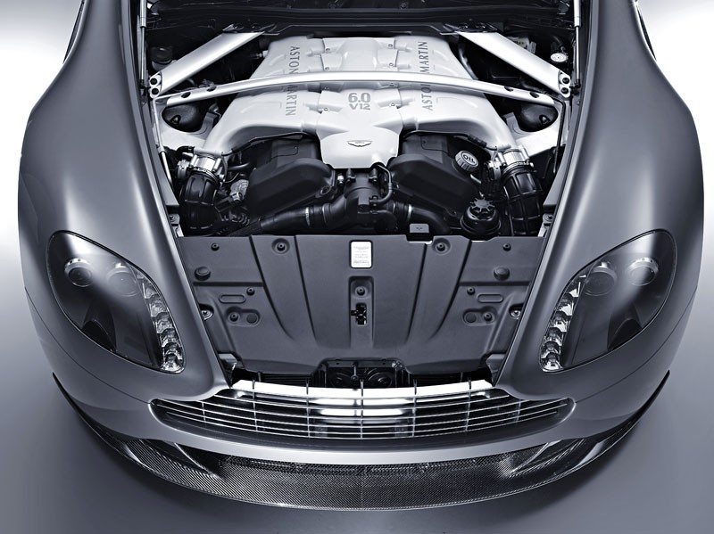 Genewa 2009: Aston Martin V12 Vantage – większy silnik dla małego Astona